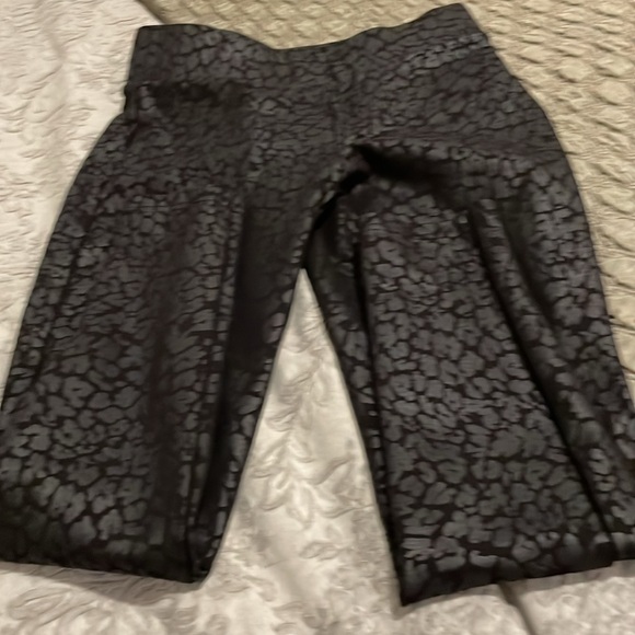 Faux leather Loft leggings black size SP print - Picture 2 of 5